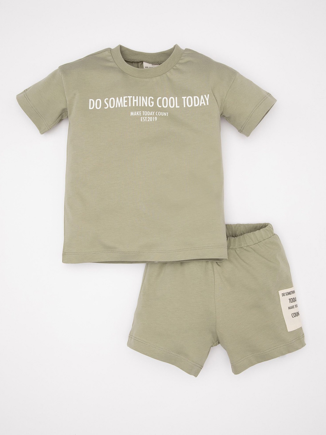 

DeFacto Boys Typography Printed Pure Cotton T-shirt with Shorts, Khaki