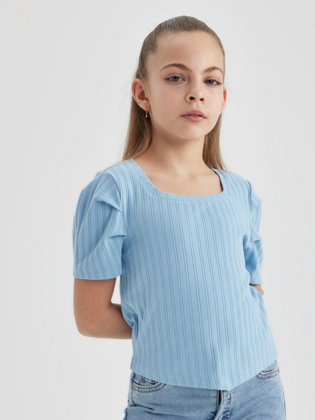 

DeFacto Girls Striped Round Neck T-shirt, Na