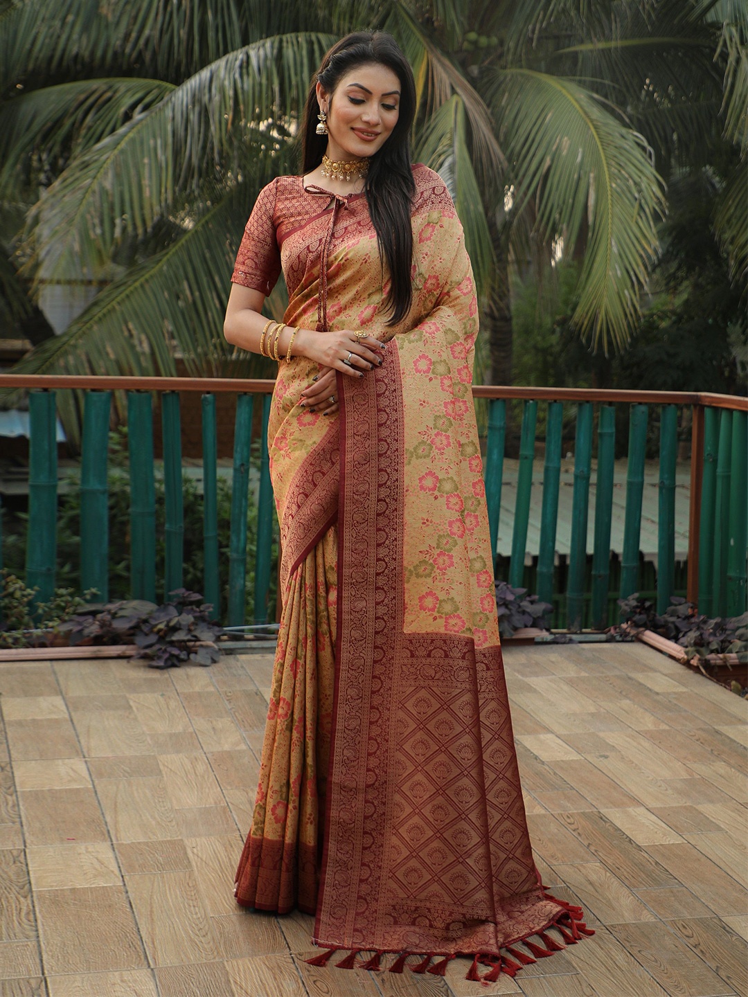 

Anaita Woven Design Zari Pure Silk Kanjeevaram Saree, Yellow