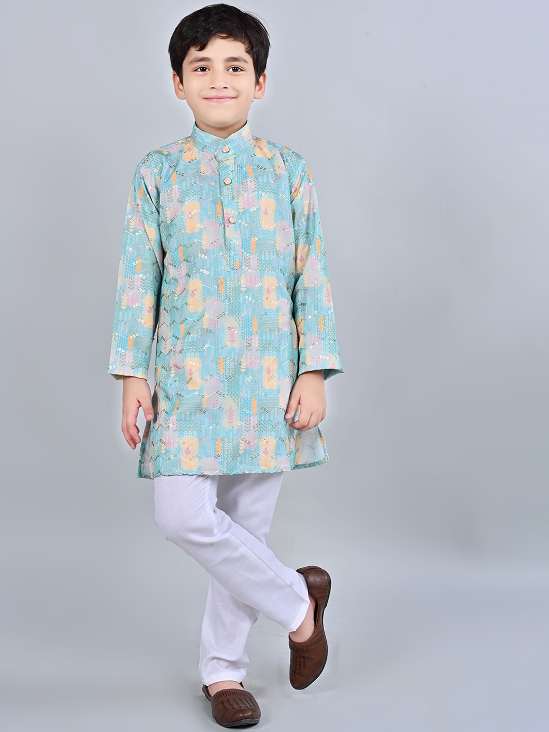 

BT DEZINES Boys Floral Printed Straight Sequinned Kurta with Pyjamas, Turquoise blue