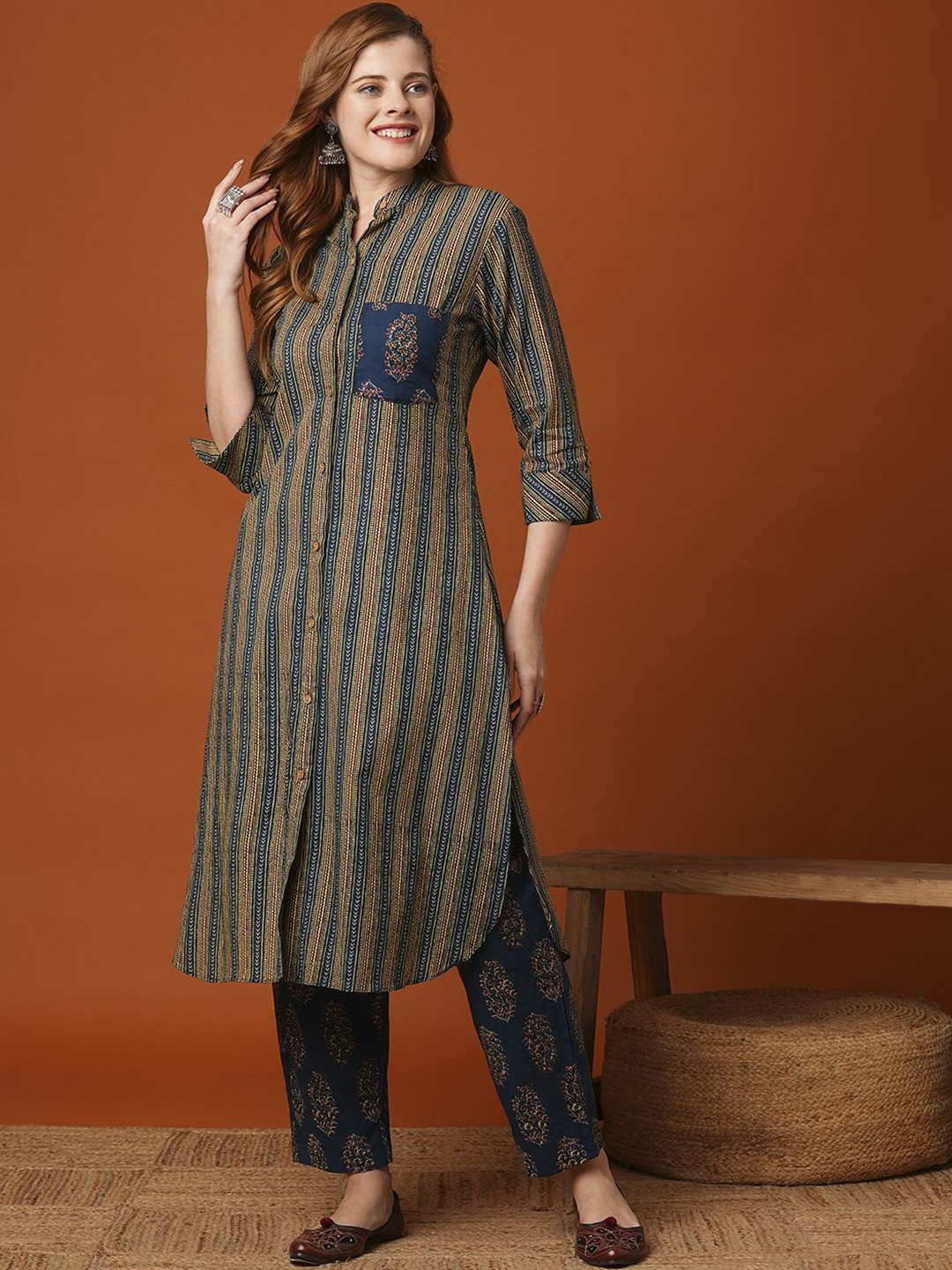 

FASHOR Floral Printed Mandarin Collar Pure Cotton Straight Kurta With Trousers, Blue