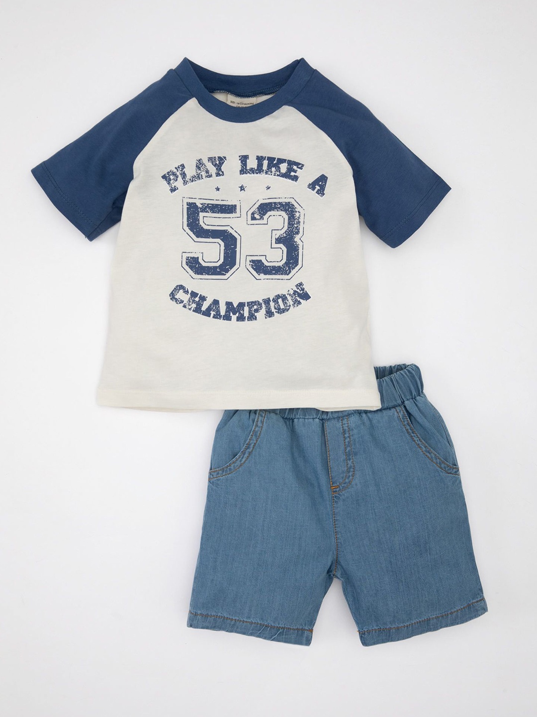 

DeFacto Boys Printed Pure Cotton T-shirt With Short, Blue