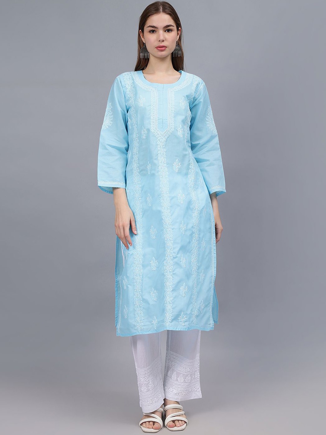 

Seva Chikan Floral Embroidered Chikankari Straight Kurta, Blue