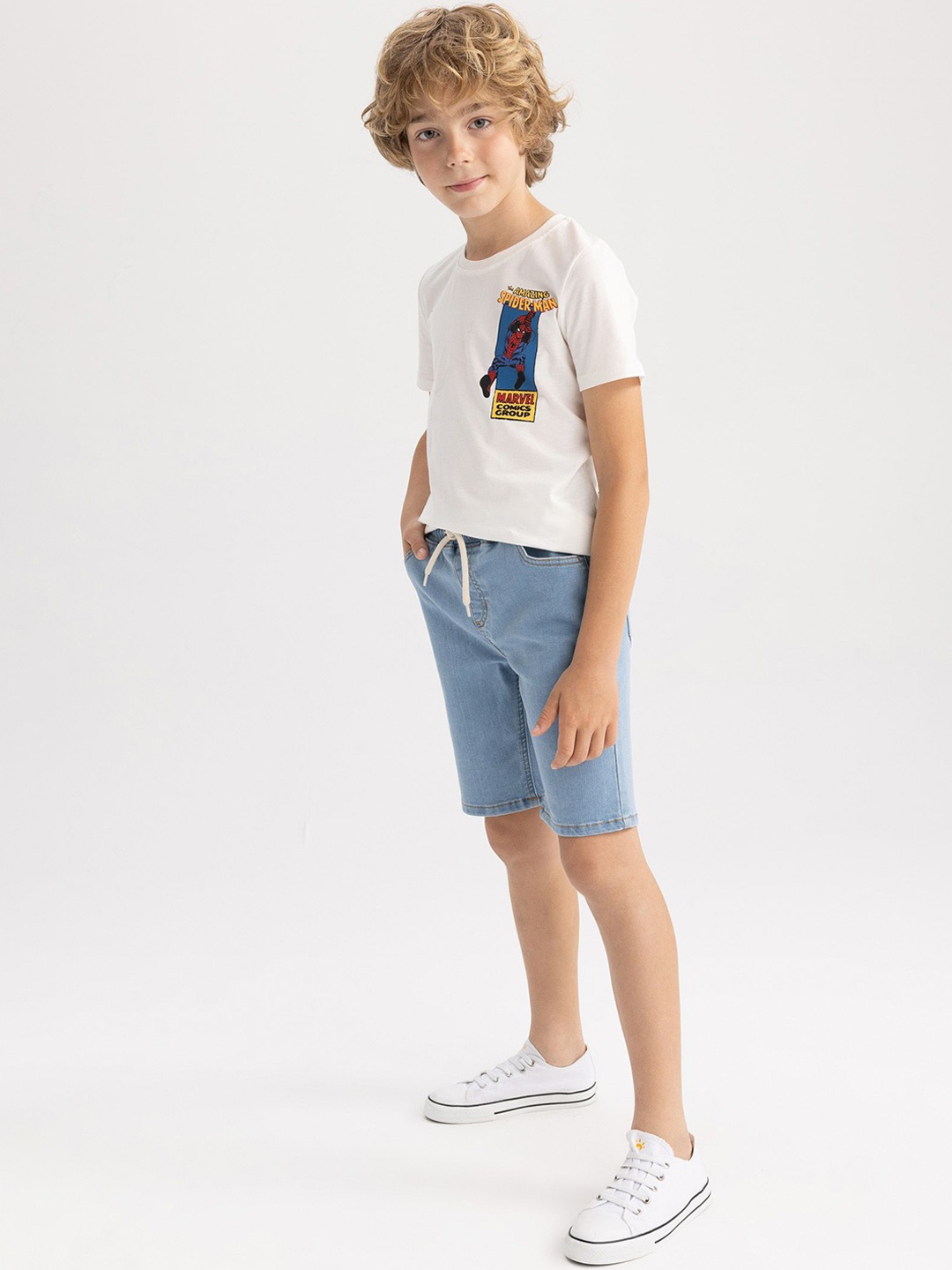 

DeFacto Boys Regular Fit Denim Shorts, Blue