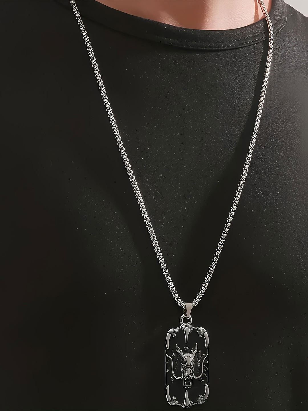 

FIMBUL Men Silver Plated Stainless Steel Pendant With Chain