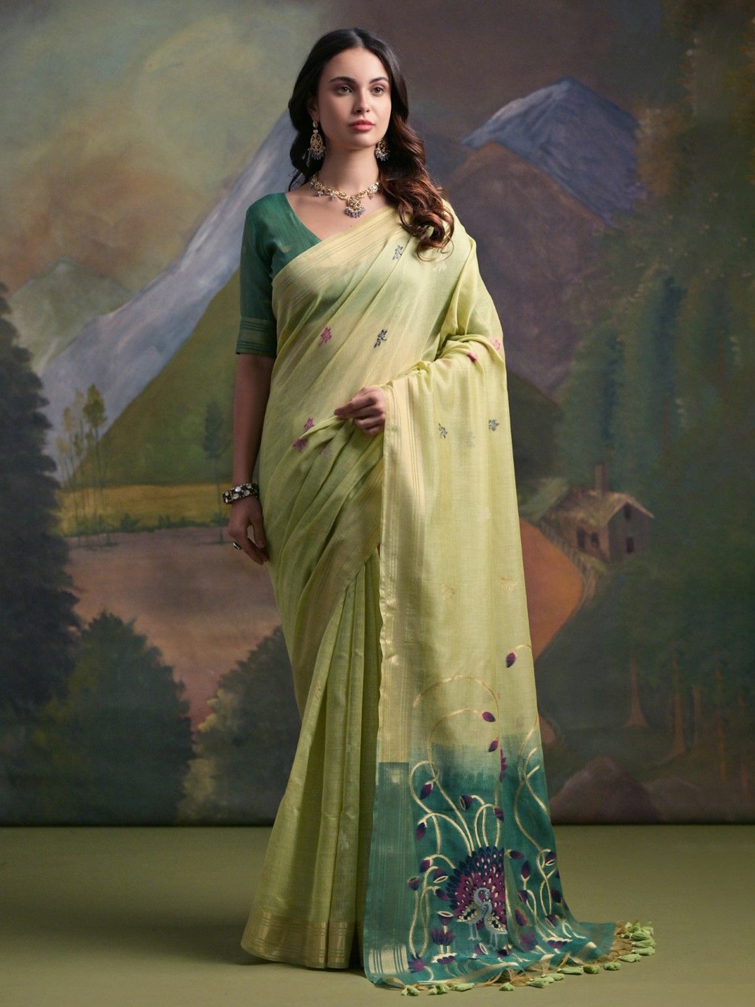 

VISHNU WEAVES Woven Design Zari Pure Cotton Muga Celebrity Saree, Green