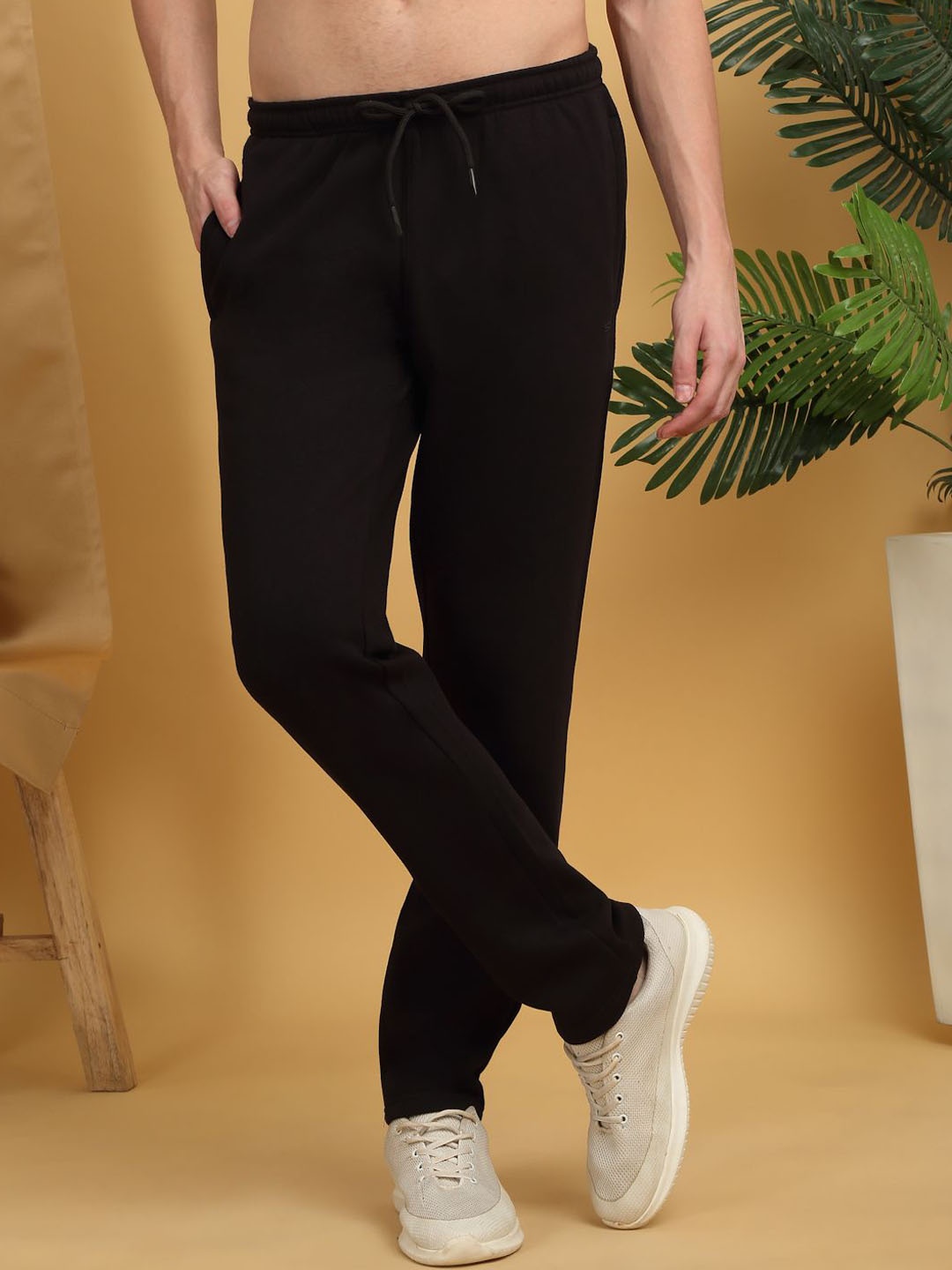 

Sweet Dreams Men Mid-Rise Track Pants, Black