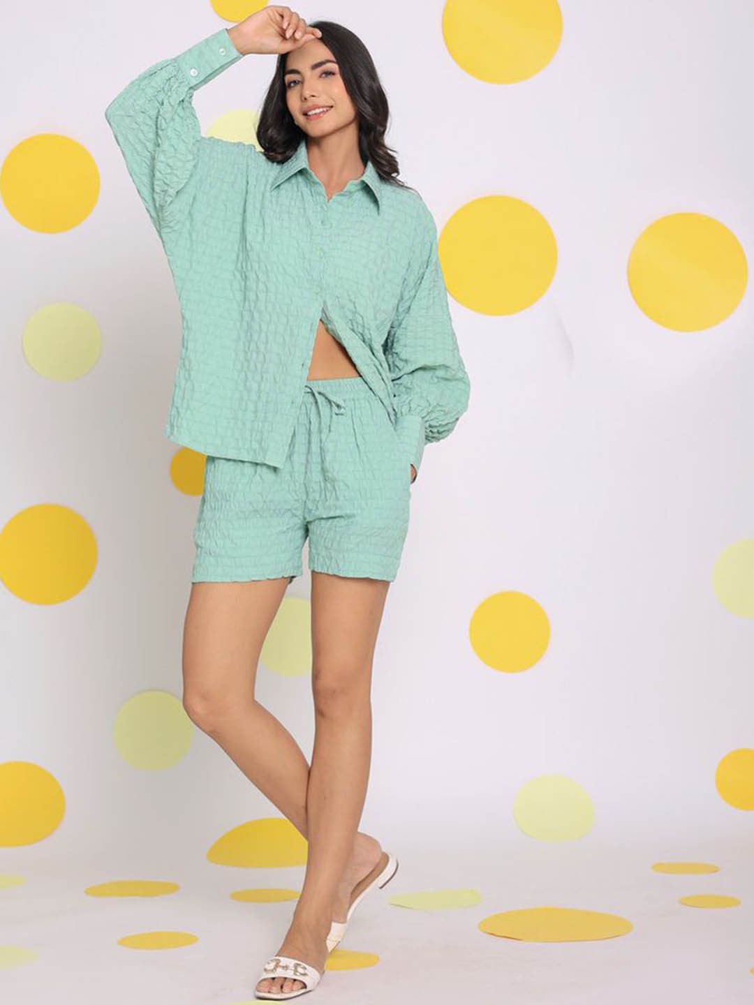 

KAORI BY SHREYA AGARWAL Relaxed-Fit Shirt & Shorts, Green