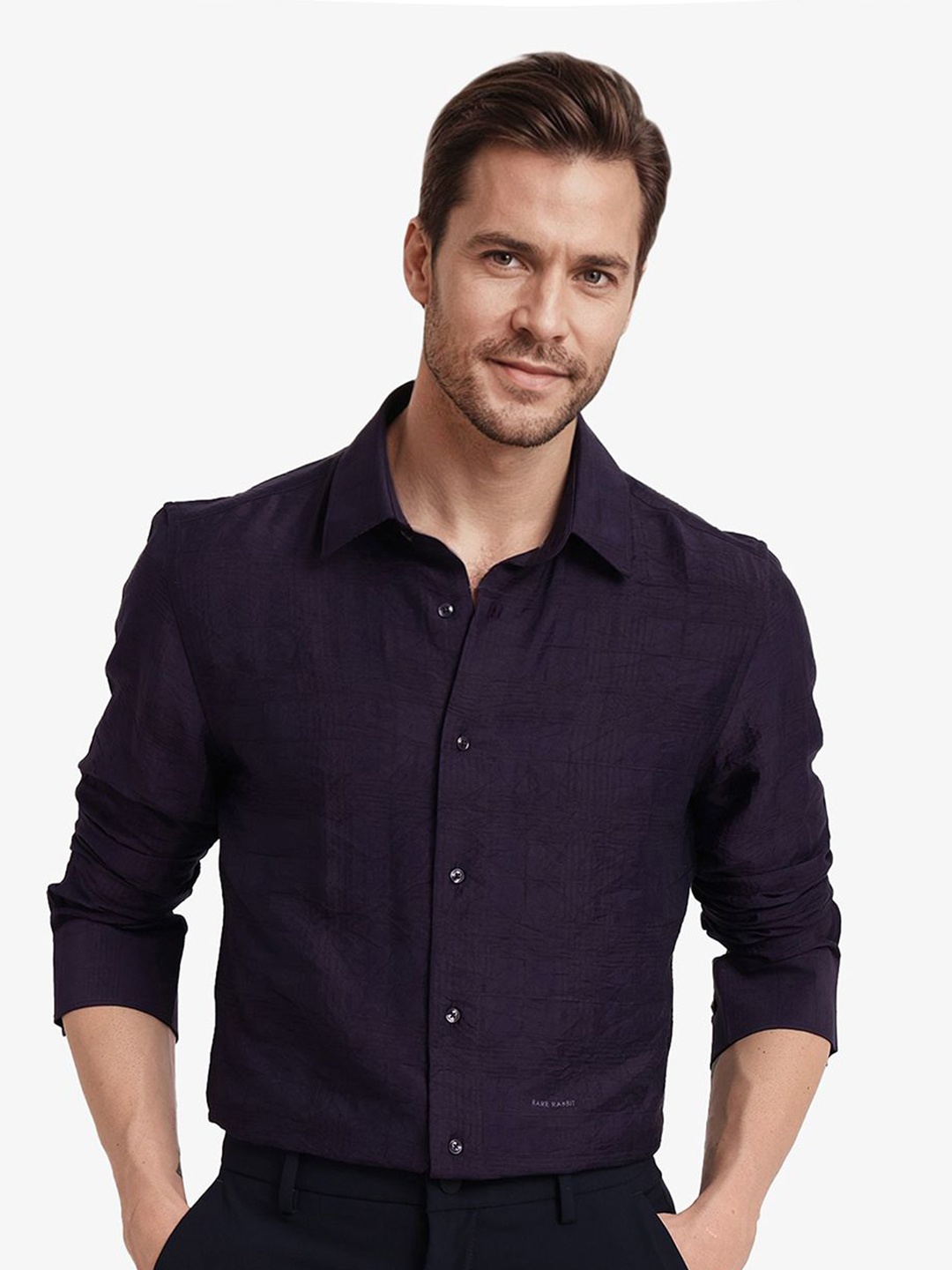 

RARE RABBIT Men Comfort Spread Collar Solid Casual Shirt, Purple