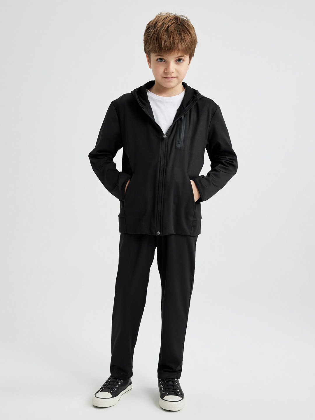 

DeFacto Boys Hooded Sweatshirt With Trouser, Black