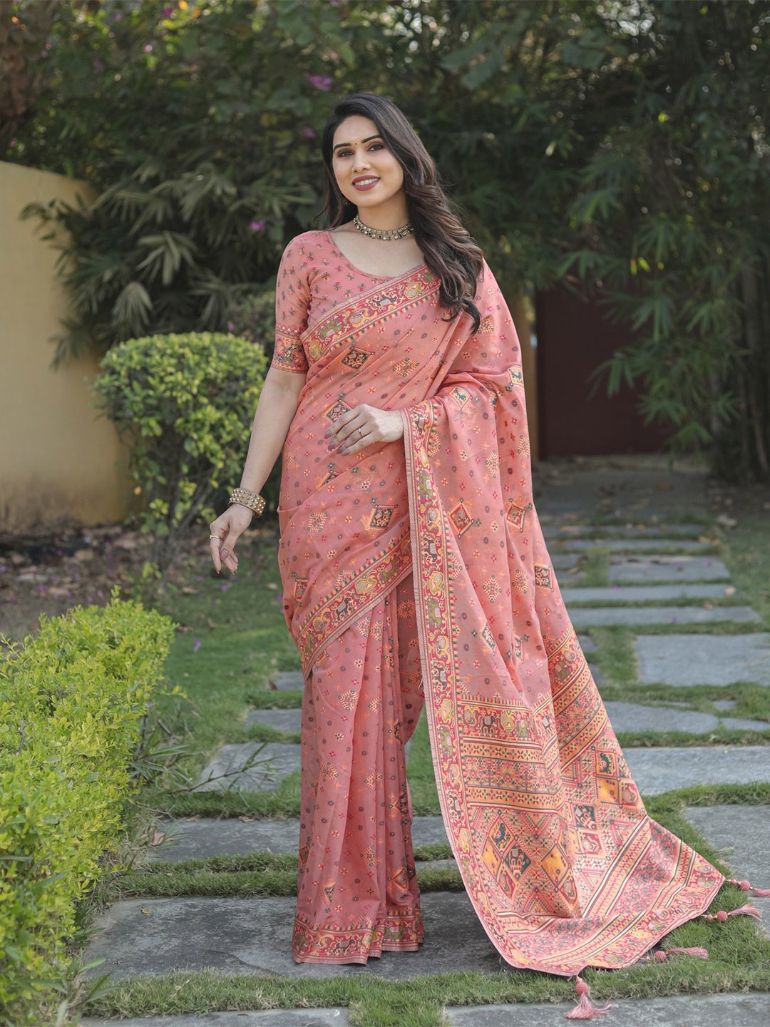 

Anaita Woven Design Zari Pashmina Saree, Peach