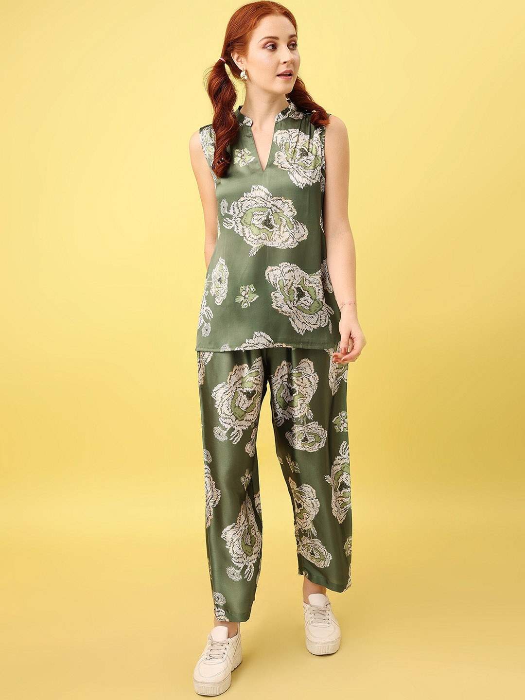 

Amarasha Printed Sleeveless Top With Trousers, Olive