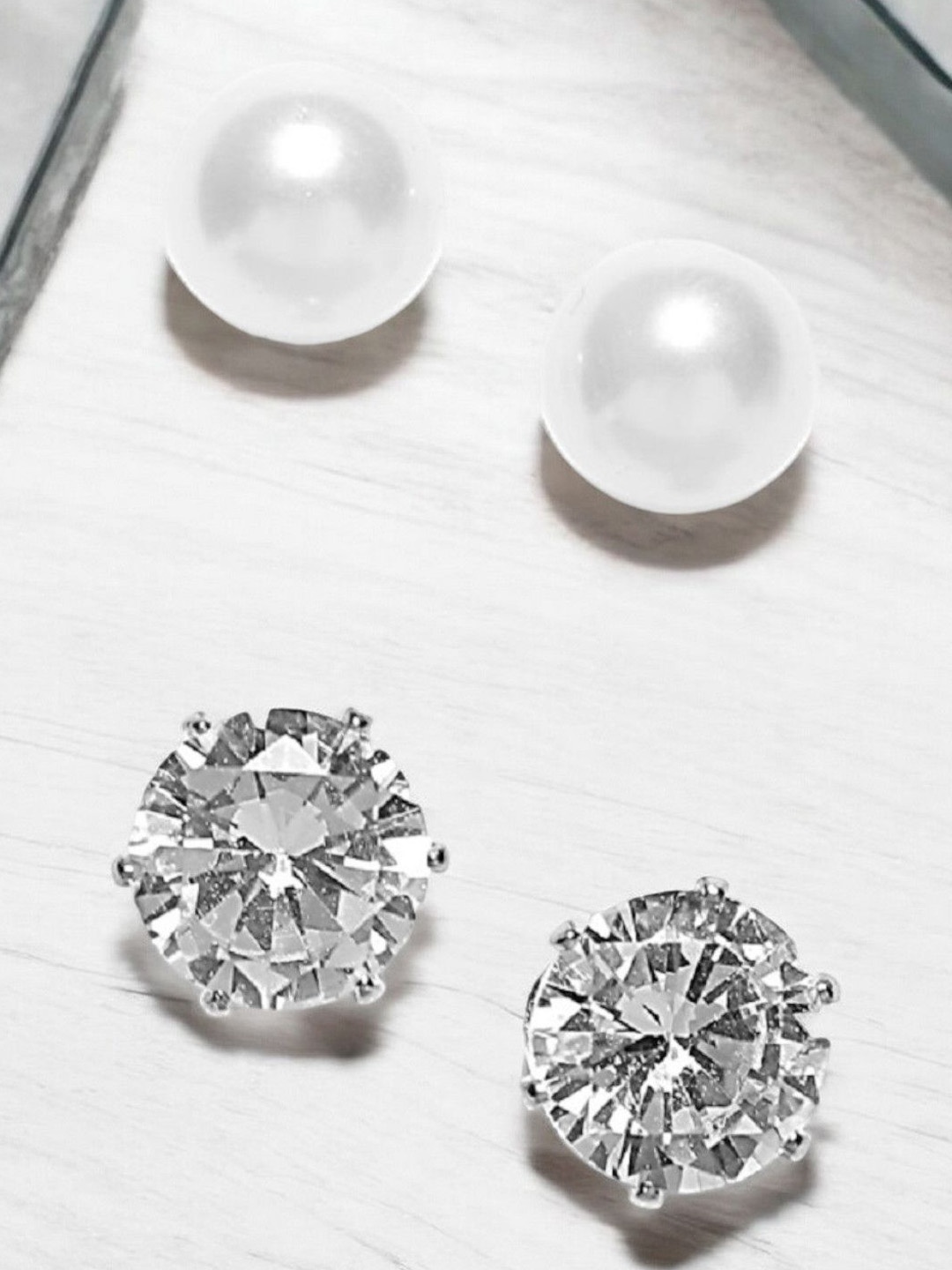 

fabula Men Set of 2 Pearls Studs, Silver