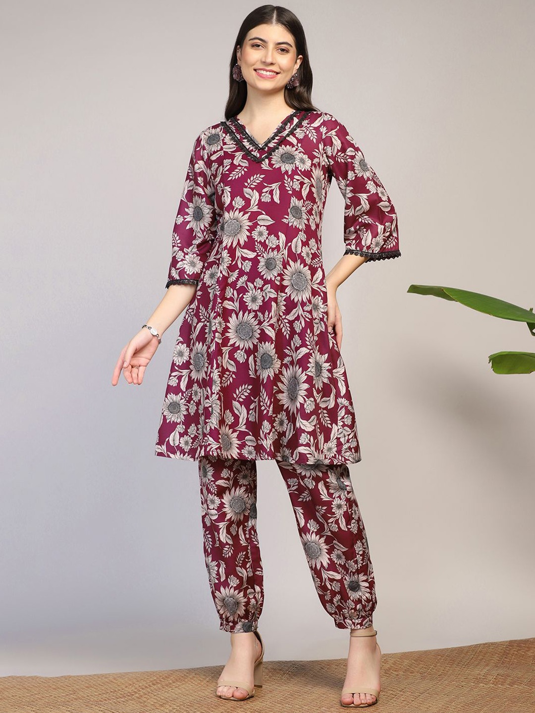 

BAESD Floral Printed Regular A-Line Kurta with Trousers, Magenta