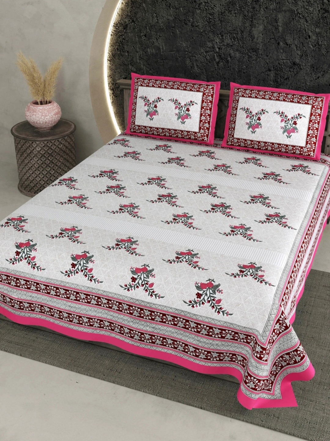 

LIVING ROOTS Pink & Grey Ethnic Motifs Cotton 210 TC King Bedsheet with 2 Pillow Covers