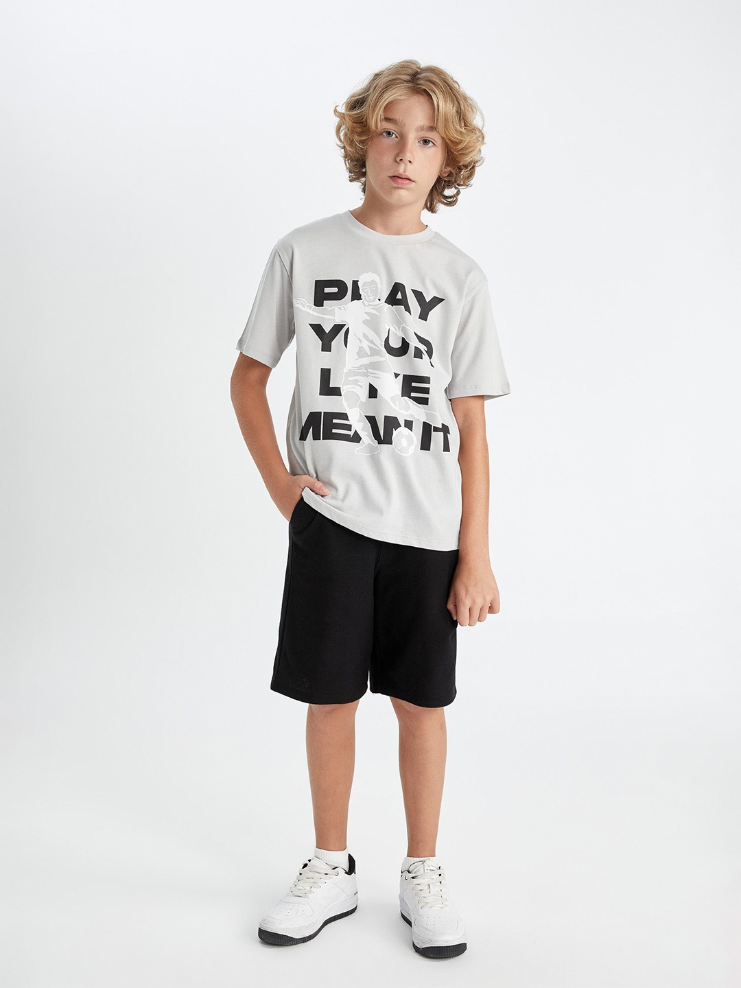 

DeFacto Boys Pure Cotton T-shirt with Shorts, White