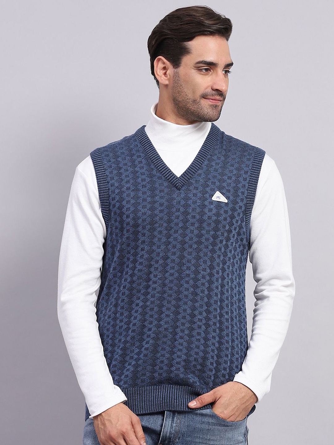 

Monte Carlo Men Self Design Sweater Vest, Teal