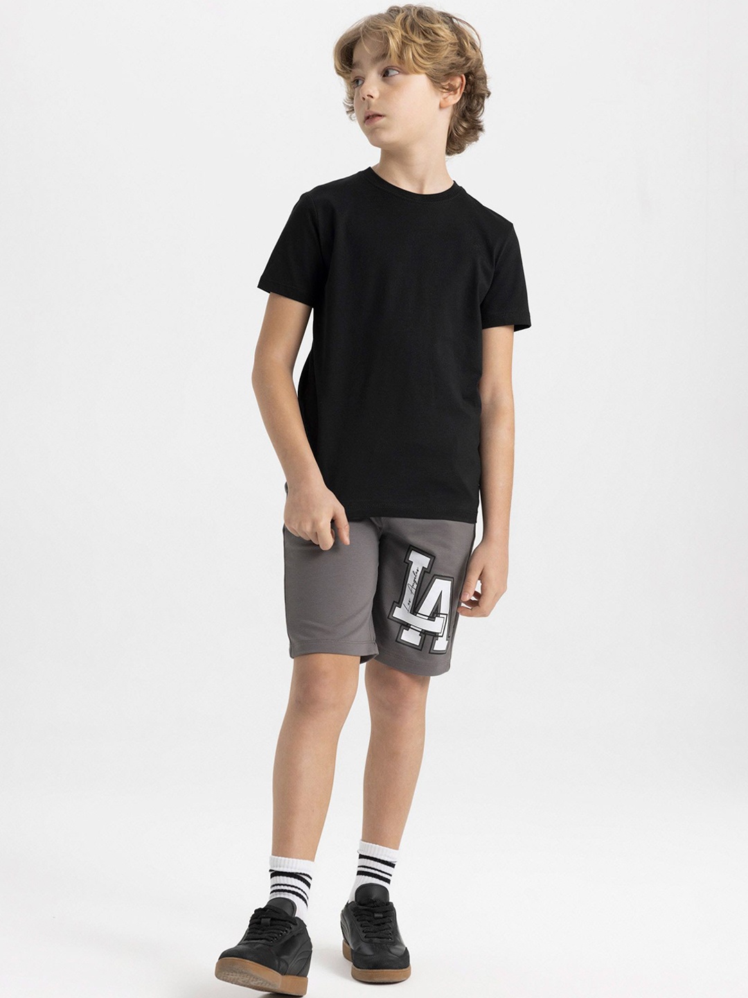 

DeFacto Boys Printed Shorts, Grey