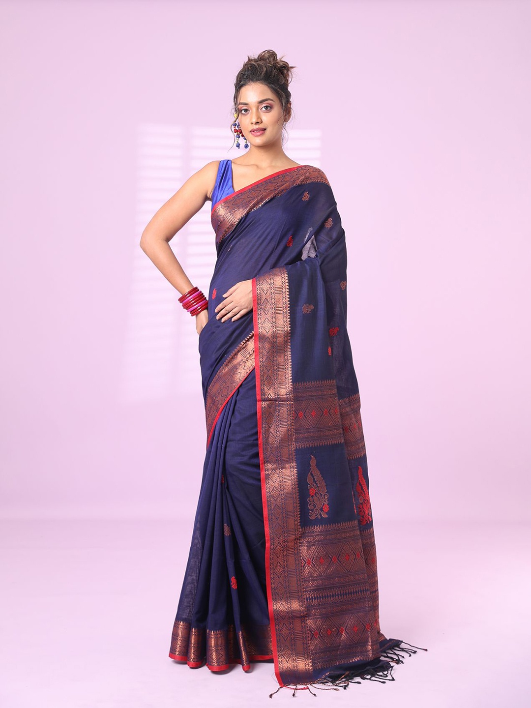

Charukriti Woven Design Zari Pure Cotton Saree, Navy blue