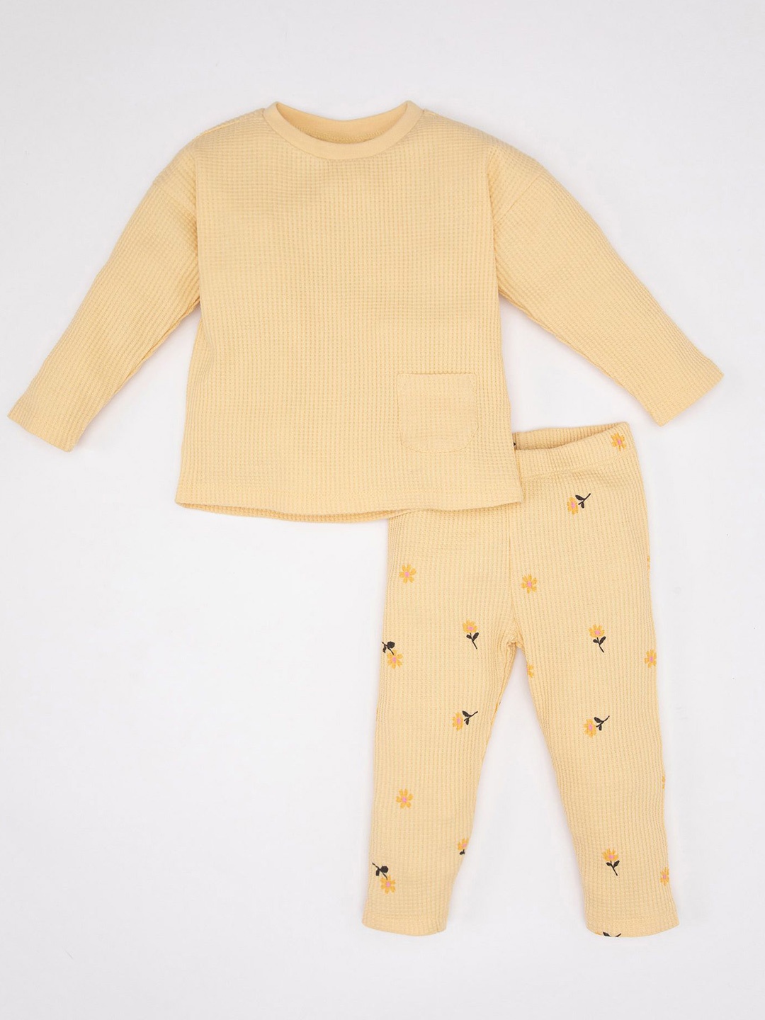 

DeFacto Girls Long Sleeves T-shirt With Pyjama, Peach