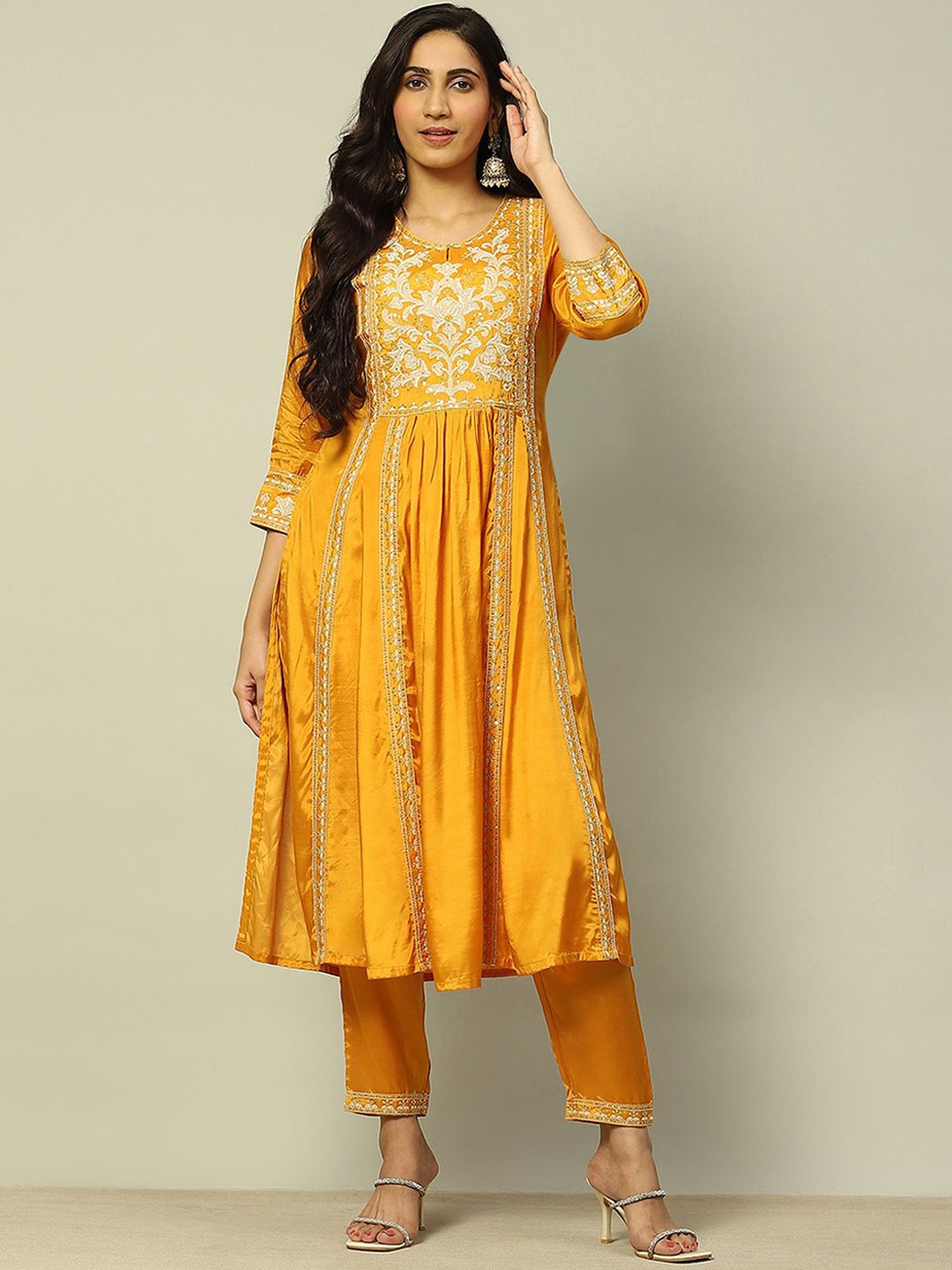 

Rangriti Floral Embroidered Beads and Stones Straight Kurta With Palazzo, Yellow