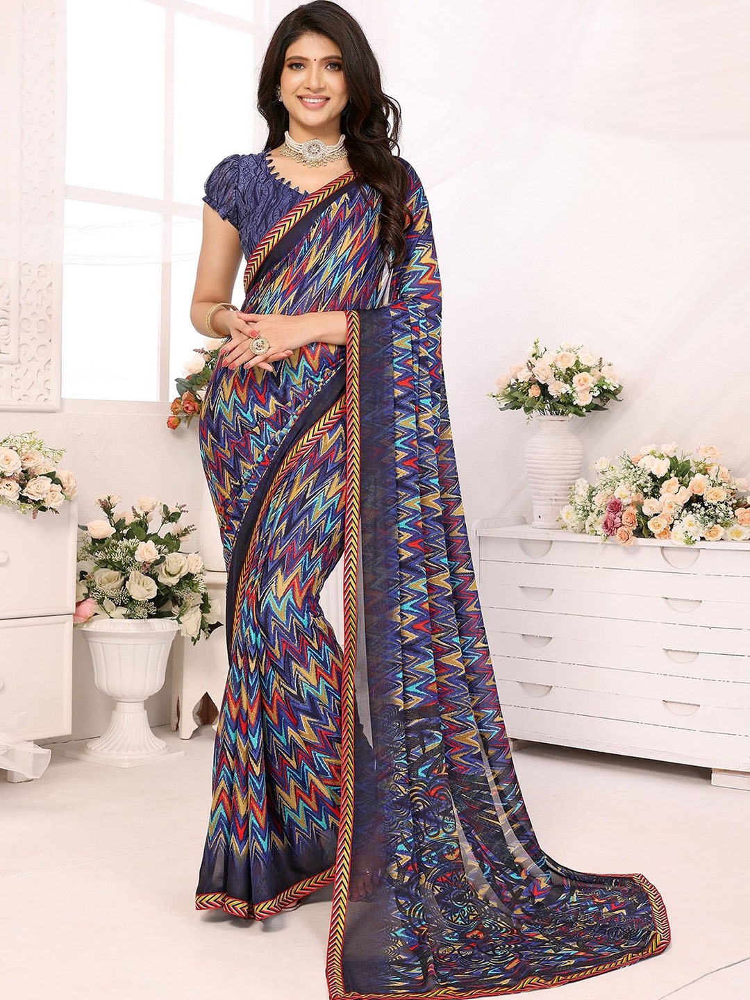 

KALINI Geometric Printed Saree, Grey