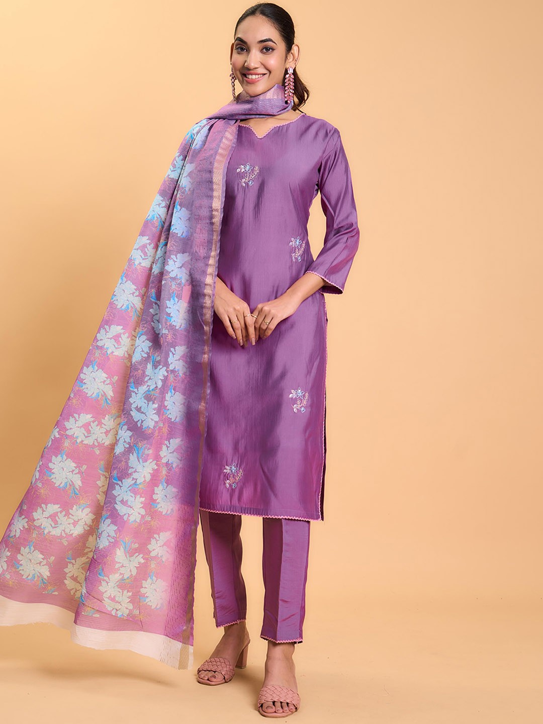 

HERE&NOW Floral Embroidered Beads and Stones Chanderi Silk Kurta with Trousers & Dupatta, Purple