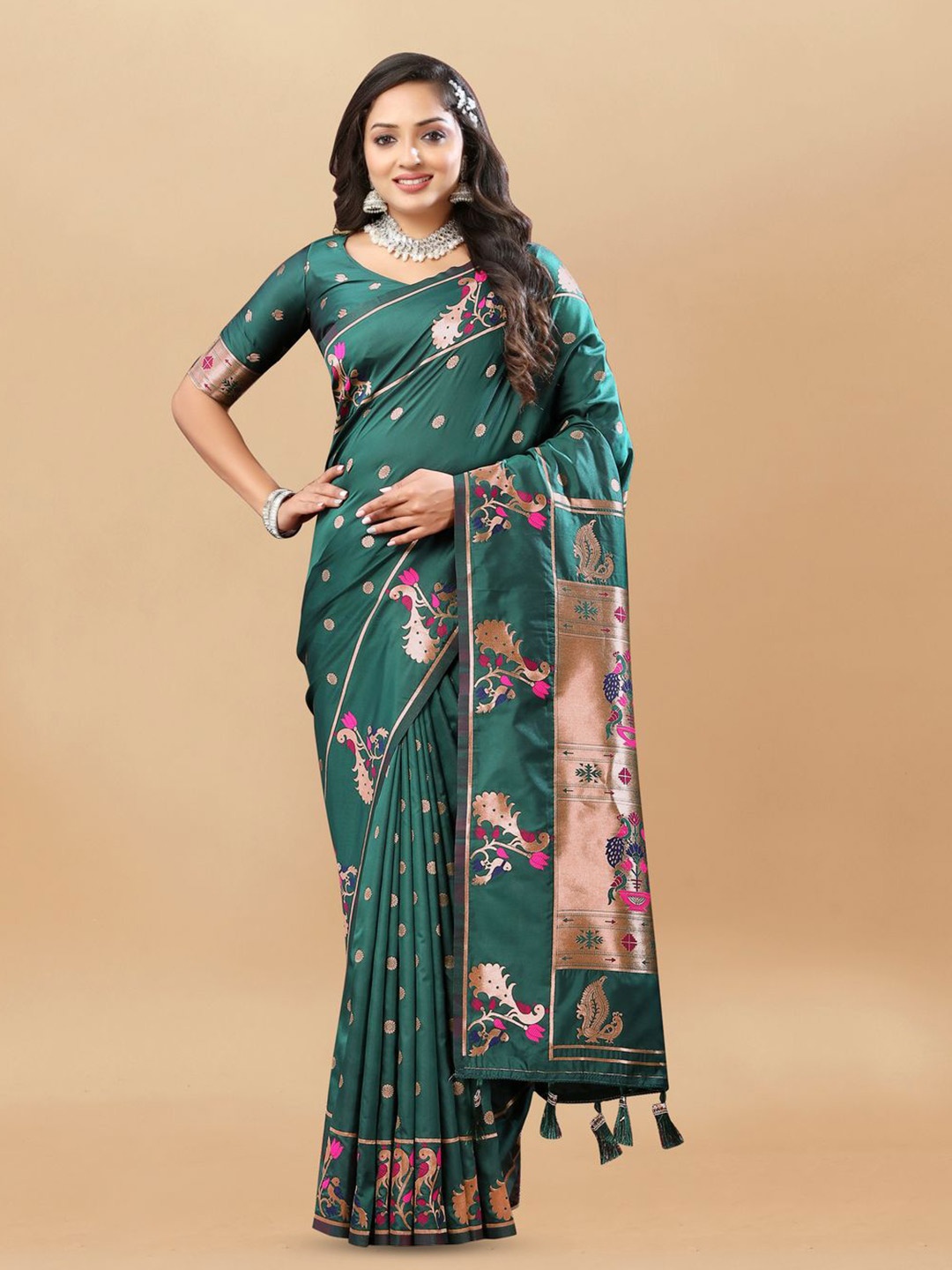 

MOKSHA DESIGNS Woven Design Zari Pure Silk Paithani Saree, Green