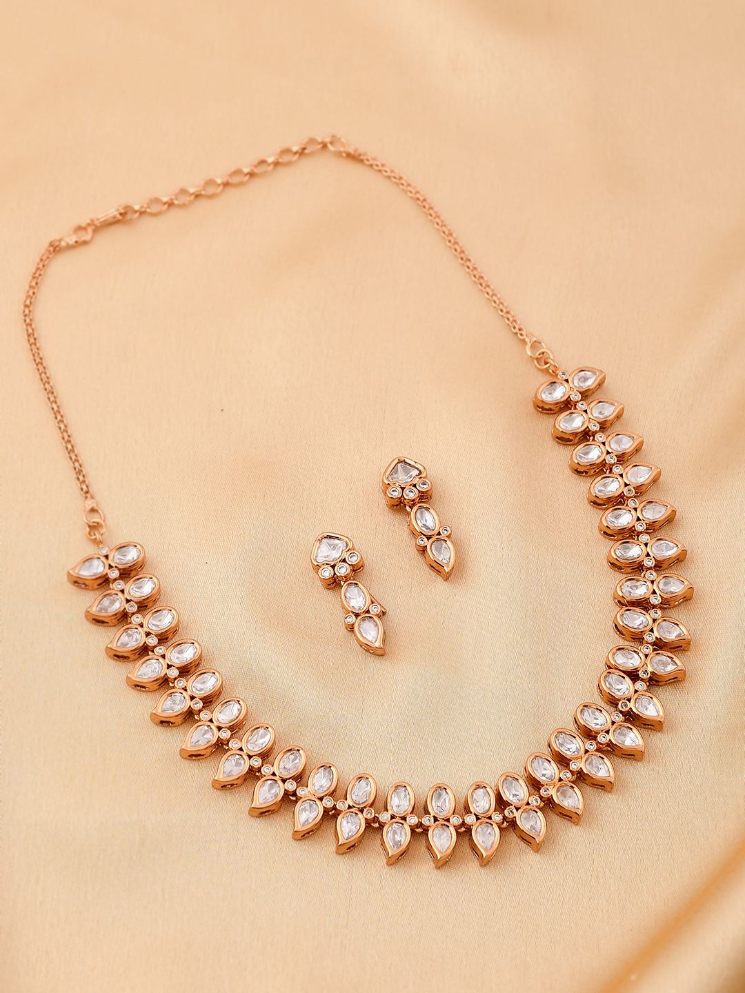 

Voylla Gold-Plated Essentials Timeless Grace Kundan-Studded Jewellery Set