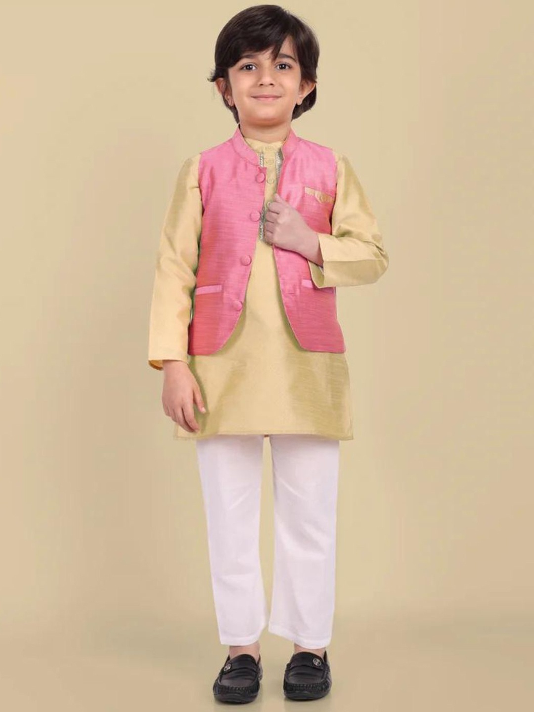 

Mera Rang Boys Mandarin Collar Cotton Silk Straight Kurta with Pyjamas & Nehru jacket, Beige