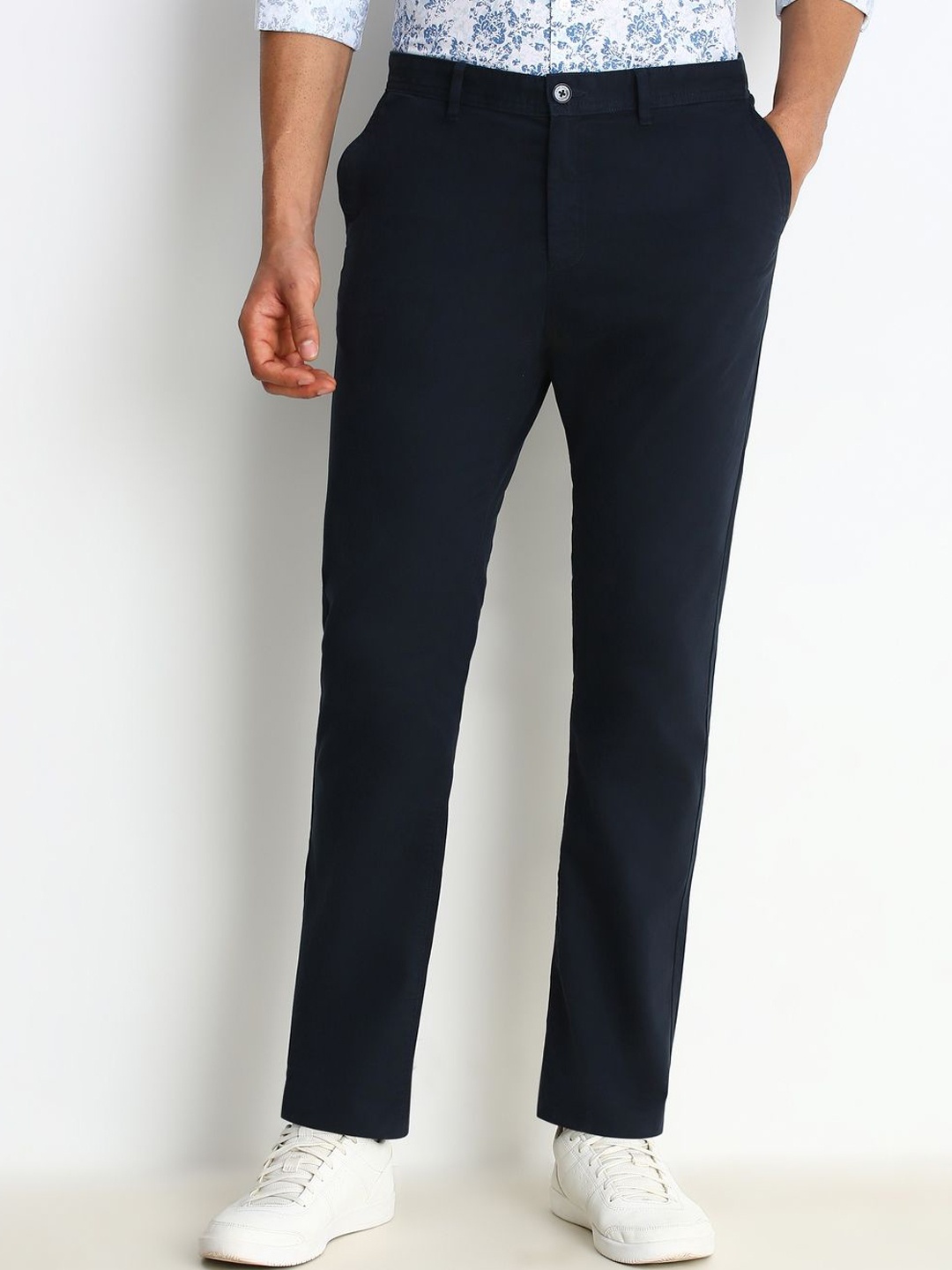 

Allen Solly Men Solid Regular Fit Casual Trousers, Navy blue