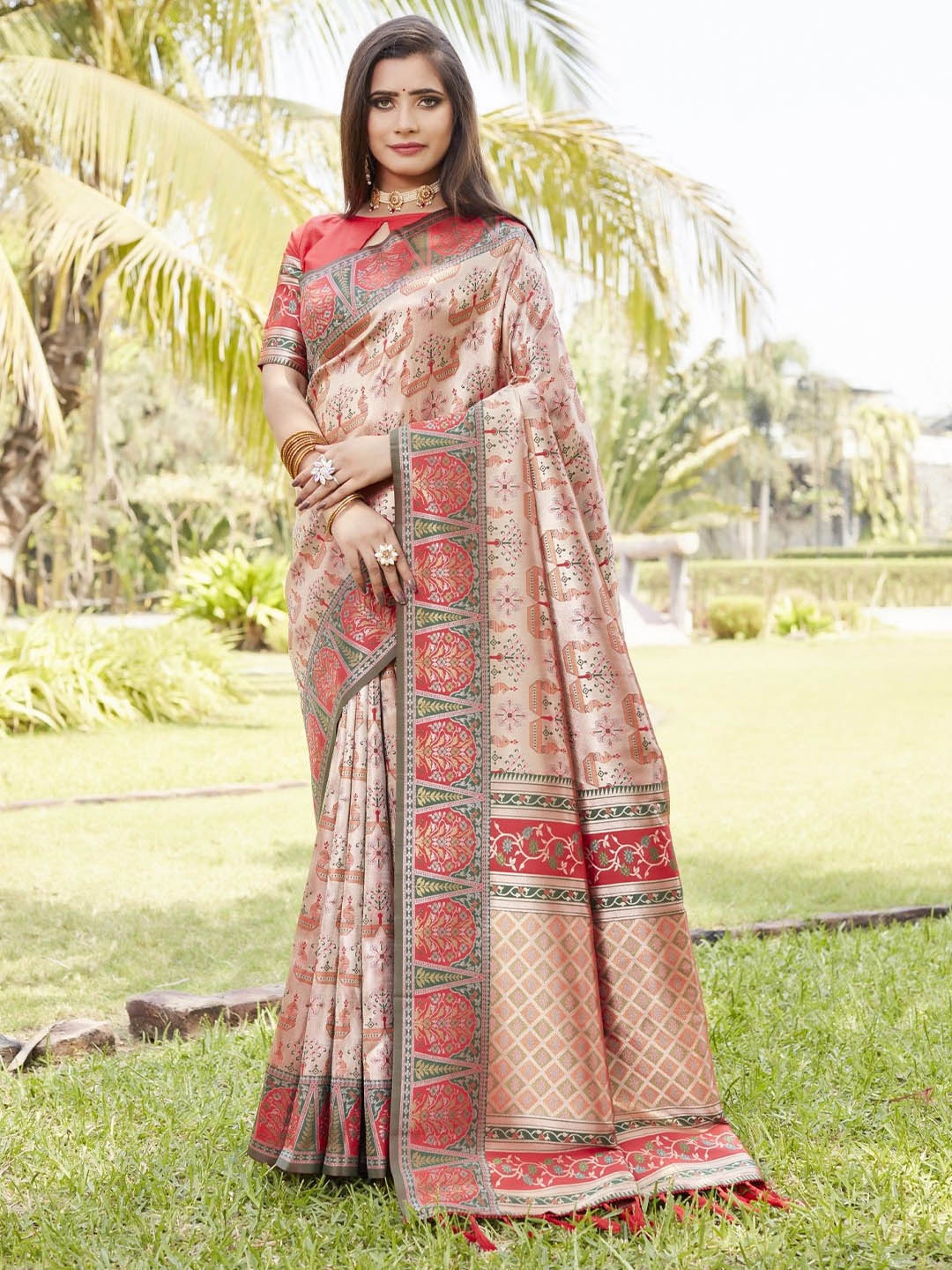 

Anaita Woven Design Zari Pure Silk Kanjeevaram Saree, Green