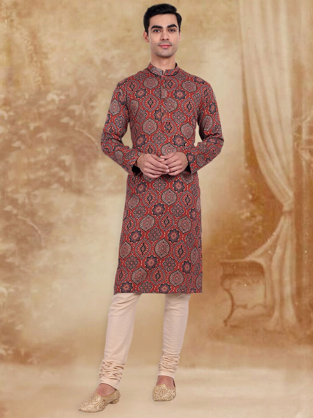 

Tesmare Ethnic Motifs Ajrak Printed Mandarin Collar Pure Cotton Straight Kurta, Maroon