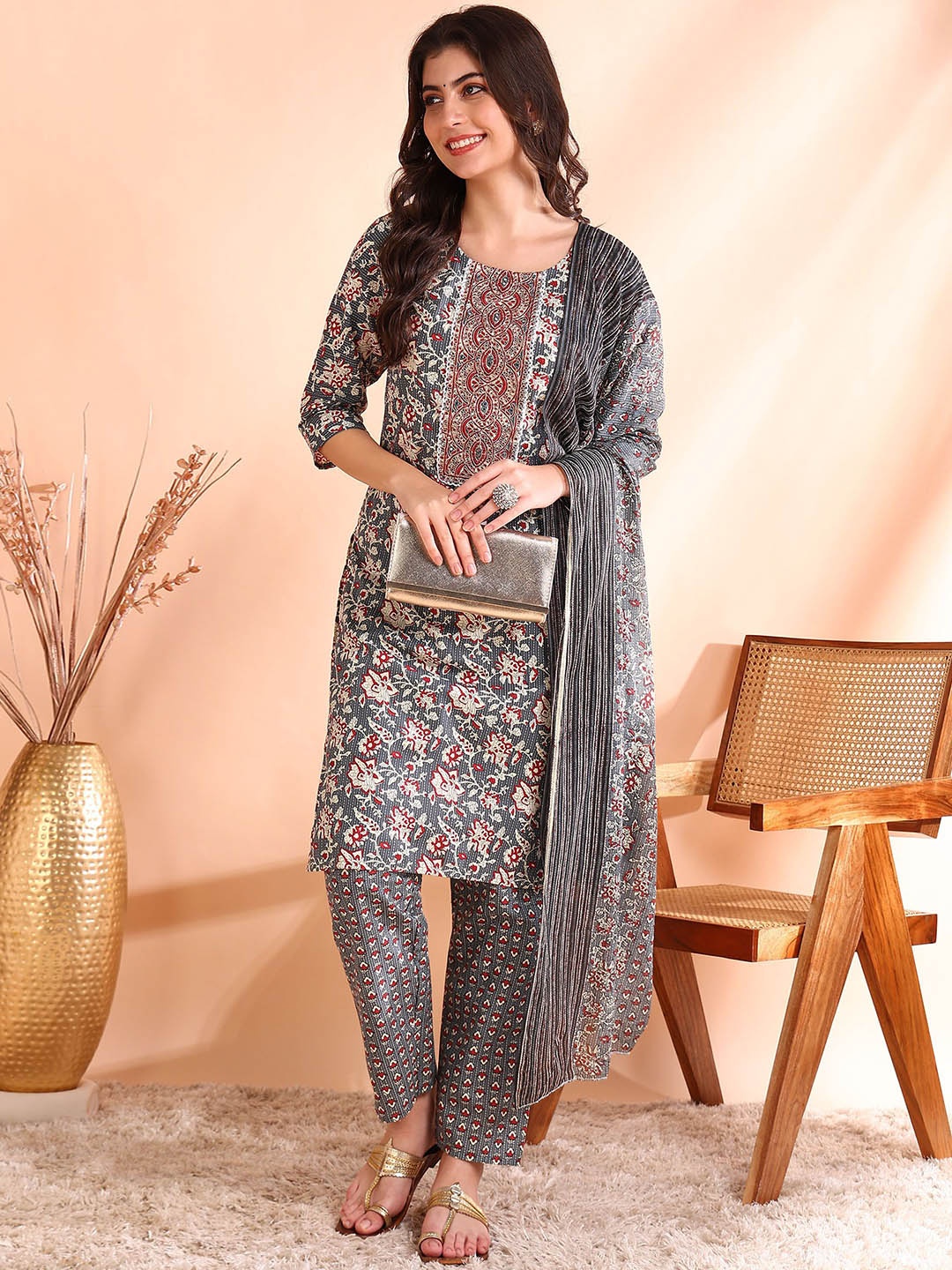 

Ode by House of Pataudi Thread Work Pure Cotton Straight Kurta with Trousers & Dupatta, Grey