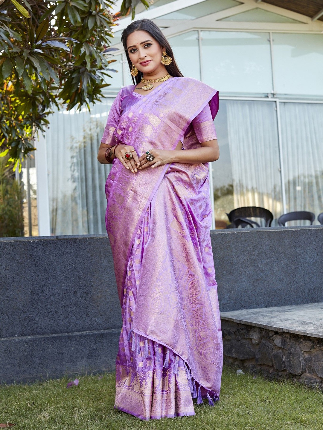 

Anaita Woven Design Zari Satin Banarasi Saree, Lavender