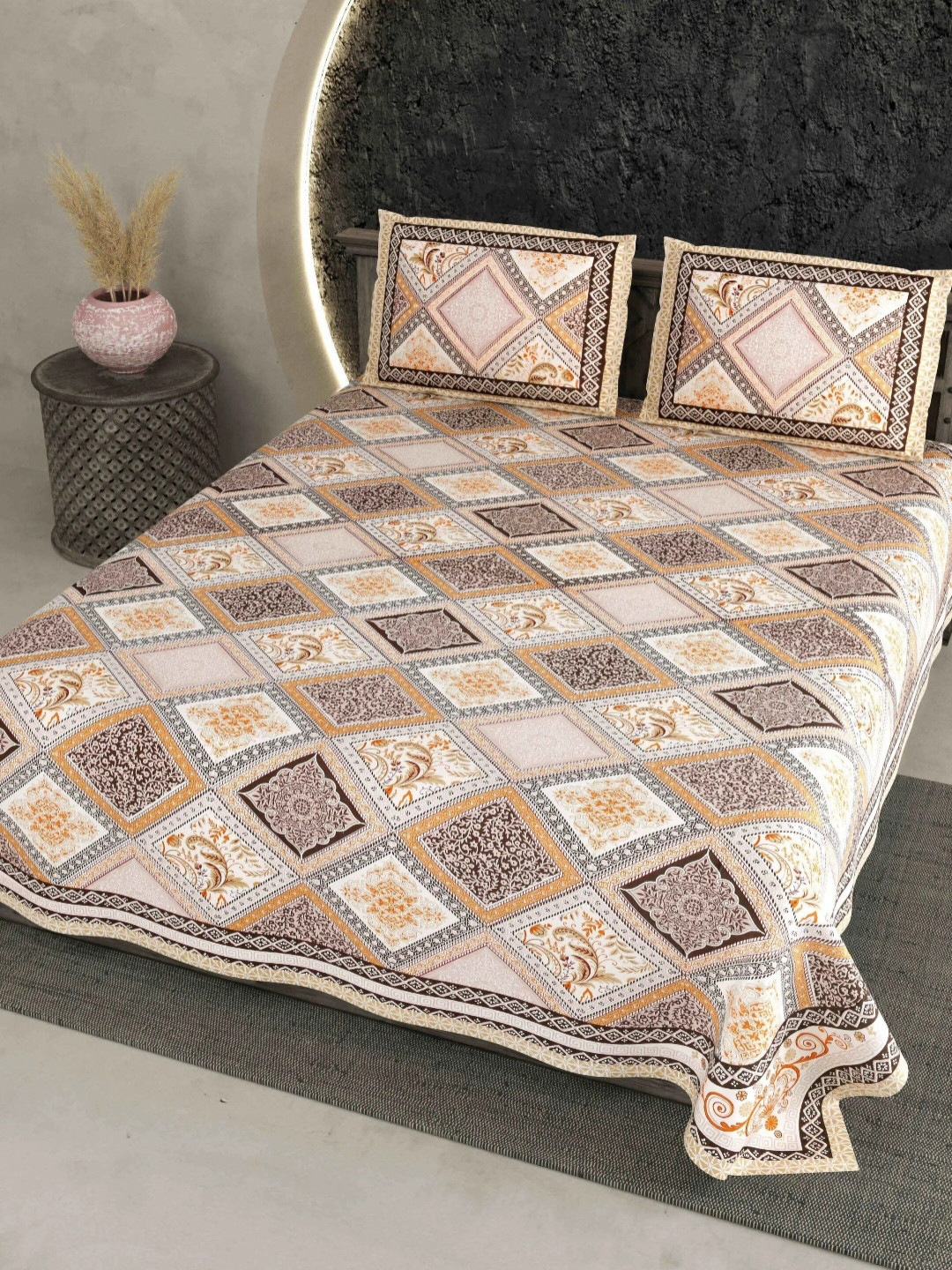 

LIVING ROOTS Beige Geometric Printed 210 TC Cotton King Bedsheet with 2 Pillow Covers