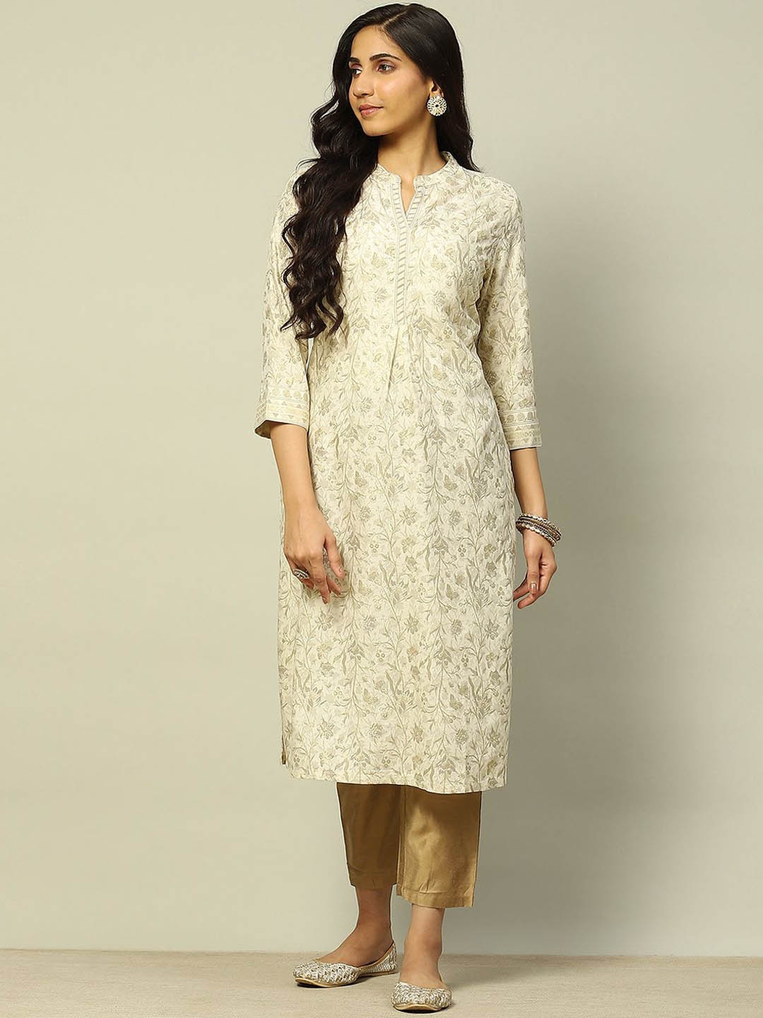 

Rangriti Floral Printed Mandarin Collar Straight Kurta, Off white