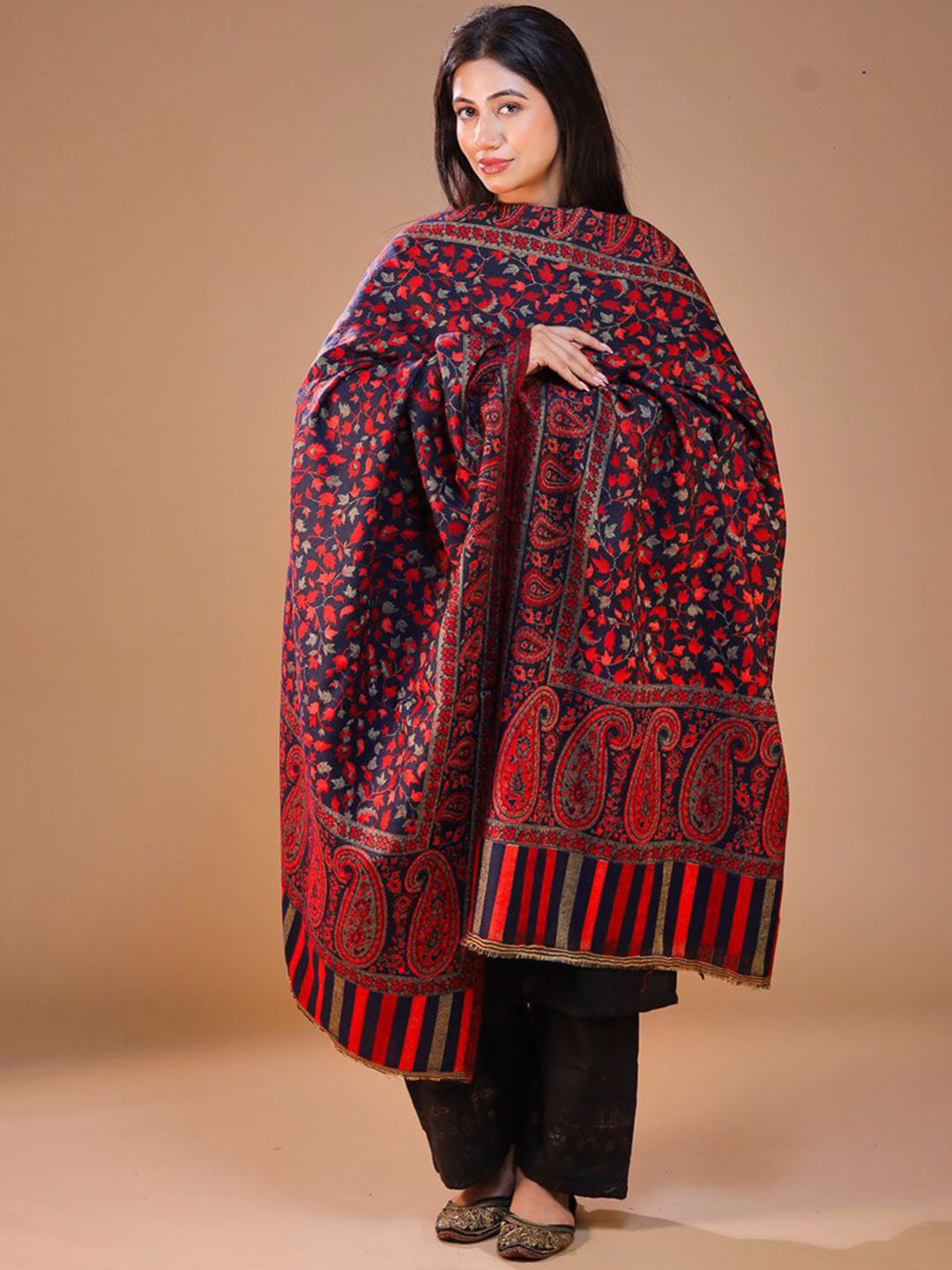 

SWI Stylish Floral Woven Design Shawl, Navy blue