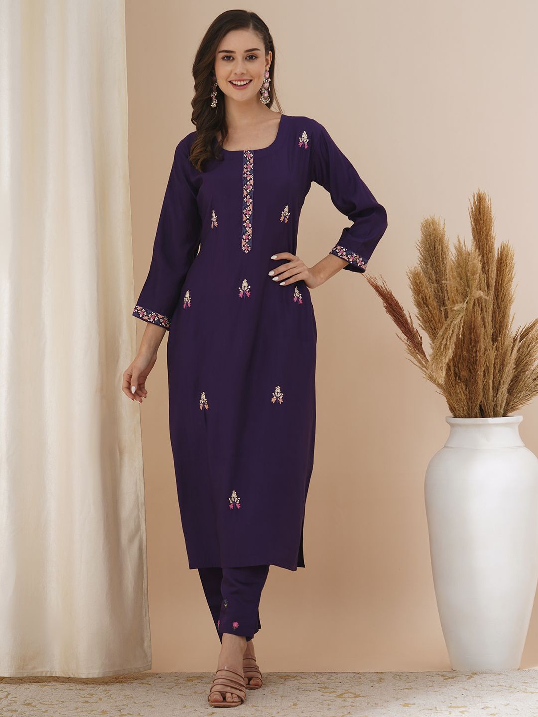 

FASHOR Floral Embroidered Sequinned Straight Kurta With Trousers, Blue