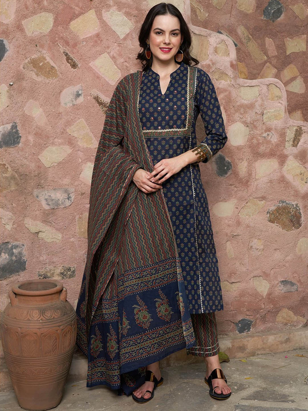 

Sangria Floral Printed Pure Cotton Straight Kurta With Trousers & Dupatta, Blue