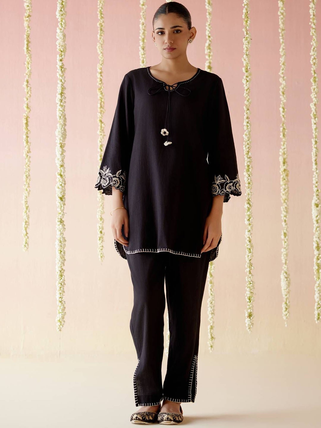 

NERO Tulip Dori Embroidered Pure Cotton Tunic With Trousers, Black