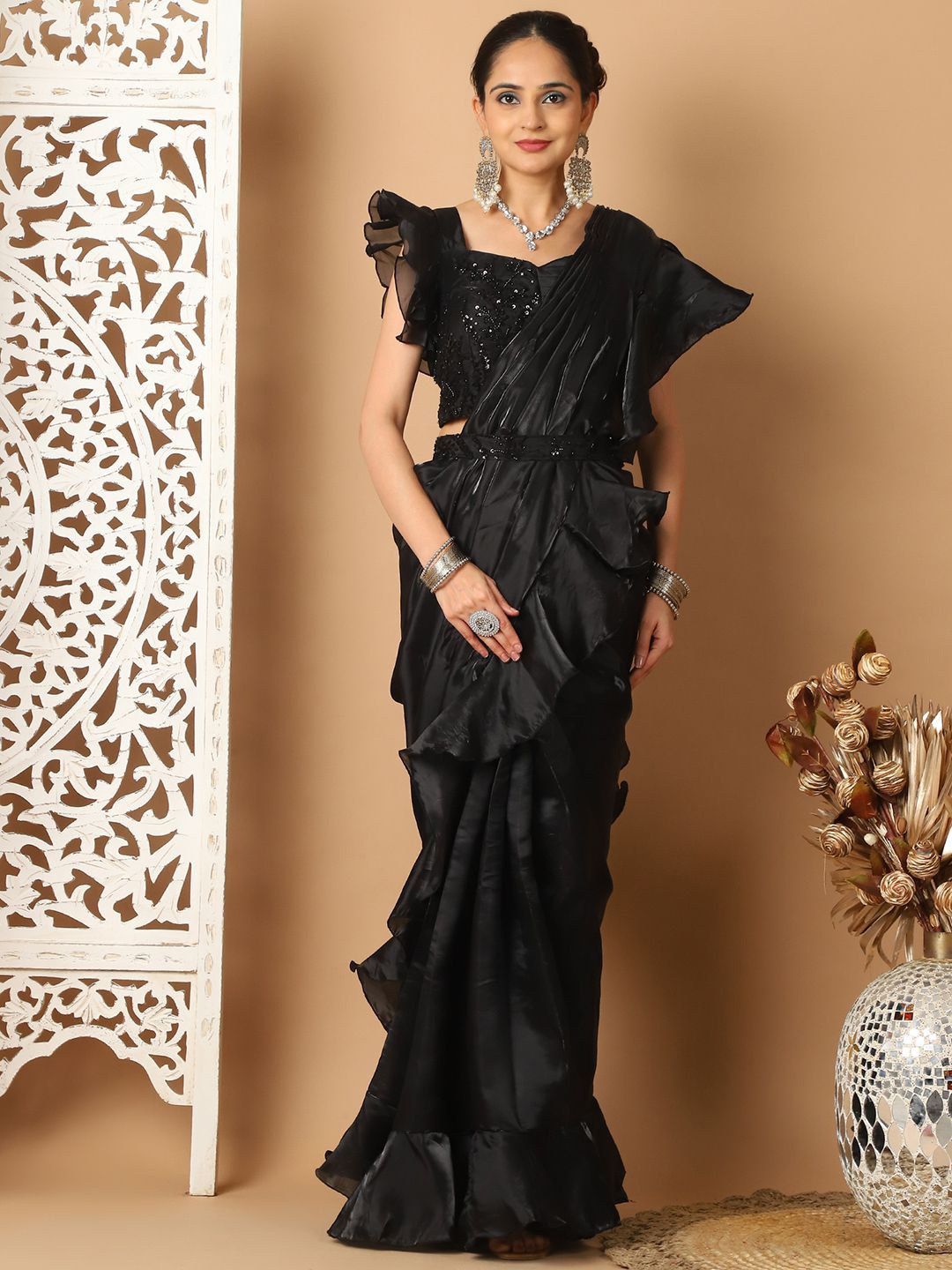 

Grancy Embellished Sequinned Ready to Wear Leheriya Solid Saree, Black