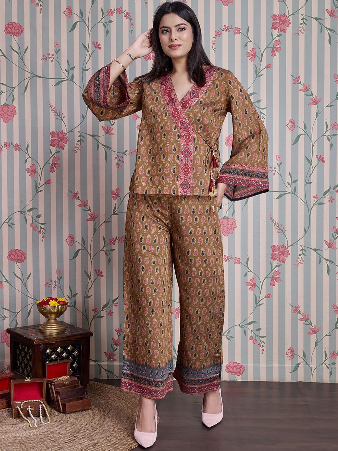 

Ode by House of Pataudi Printed Pure Cotton Top With Trousers, Brown