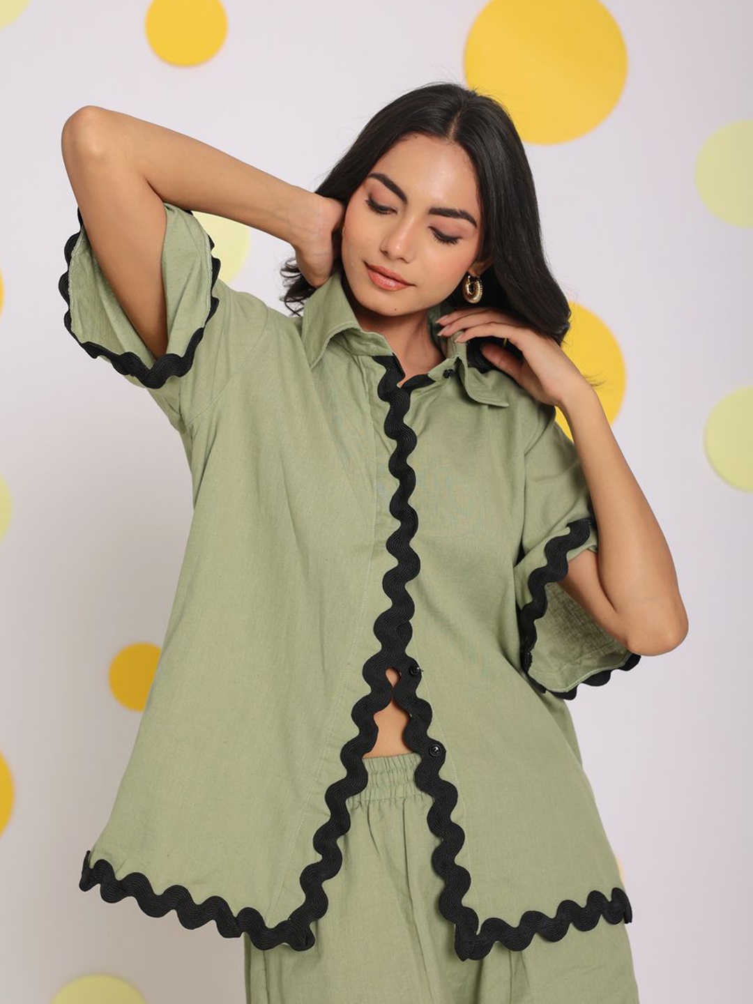 

KAORI BY SHREYA AGARWAL Women Modern Spread Collar Solid Linen Casual Shirt, Green
