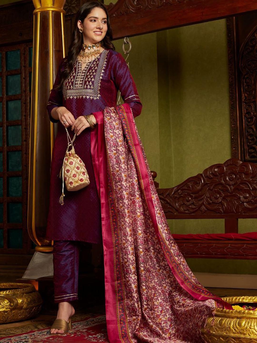 

Sangria Floral Embroidered Zari Straight Kurta With Trousers & Dupatta, Purple