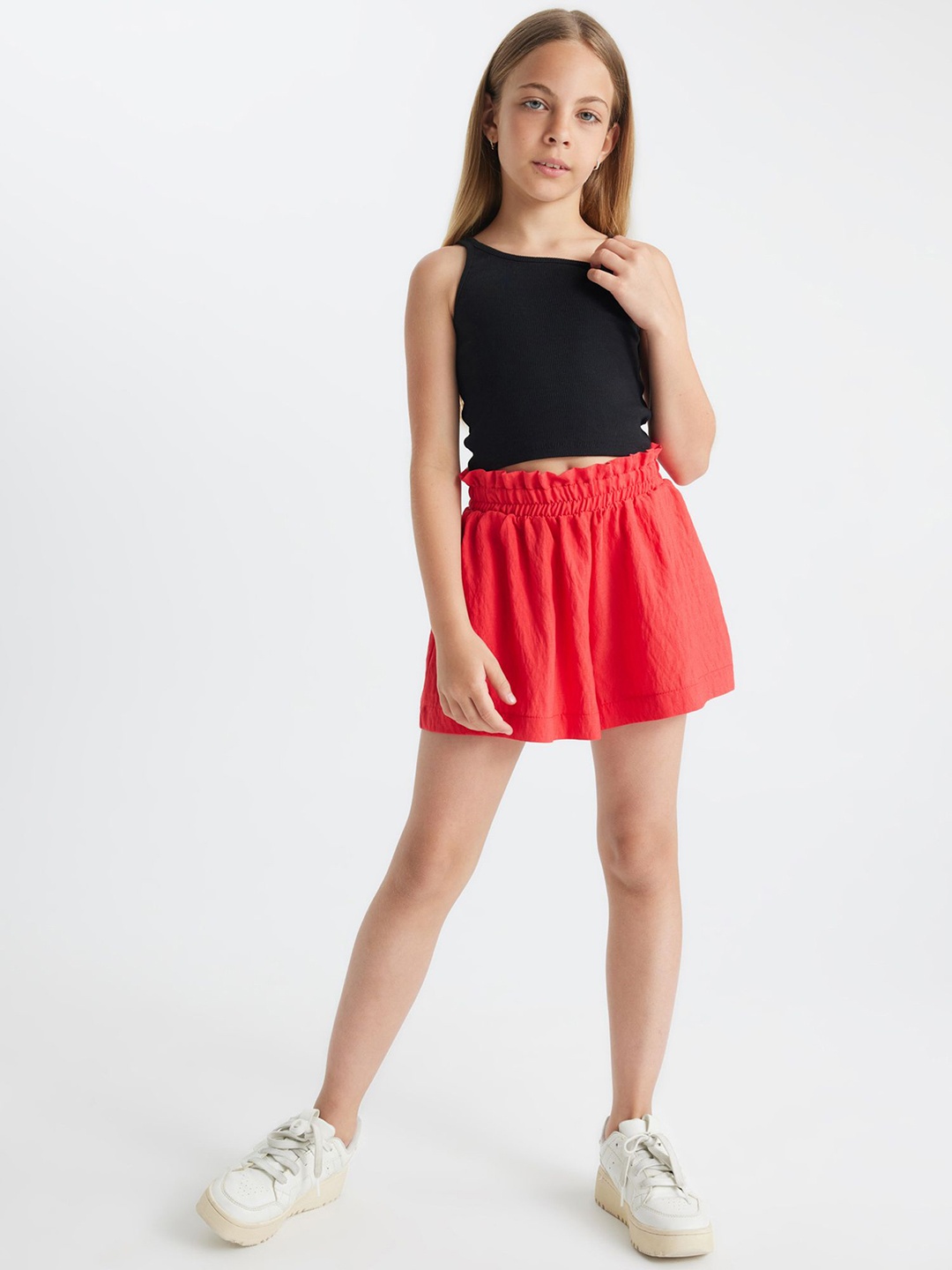 

DeFacto Girls Solid Flared Shorts, Red