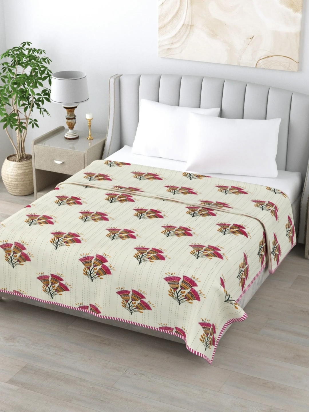 

LIVING ROOTS Off White Floral Printed AC Room 210 GSM Reversible Cotton Double Bed Dohar, Pink