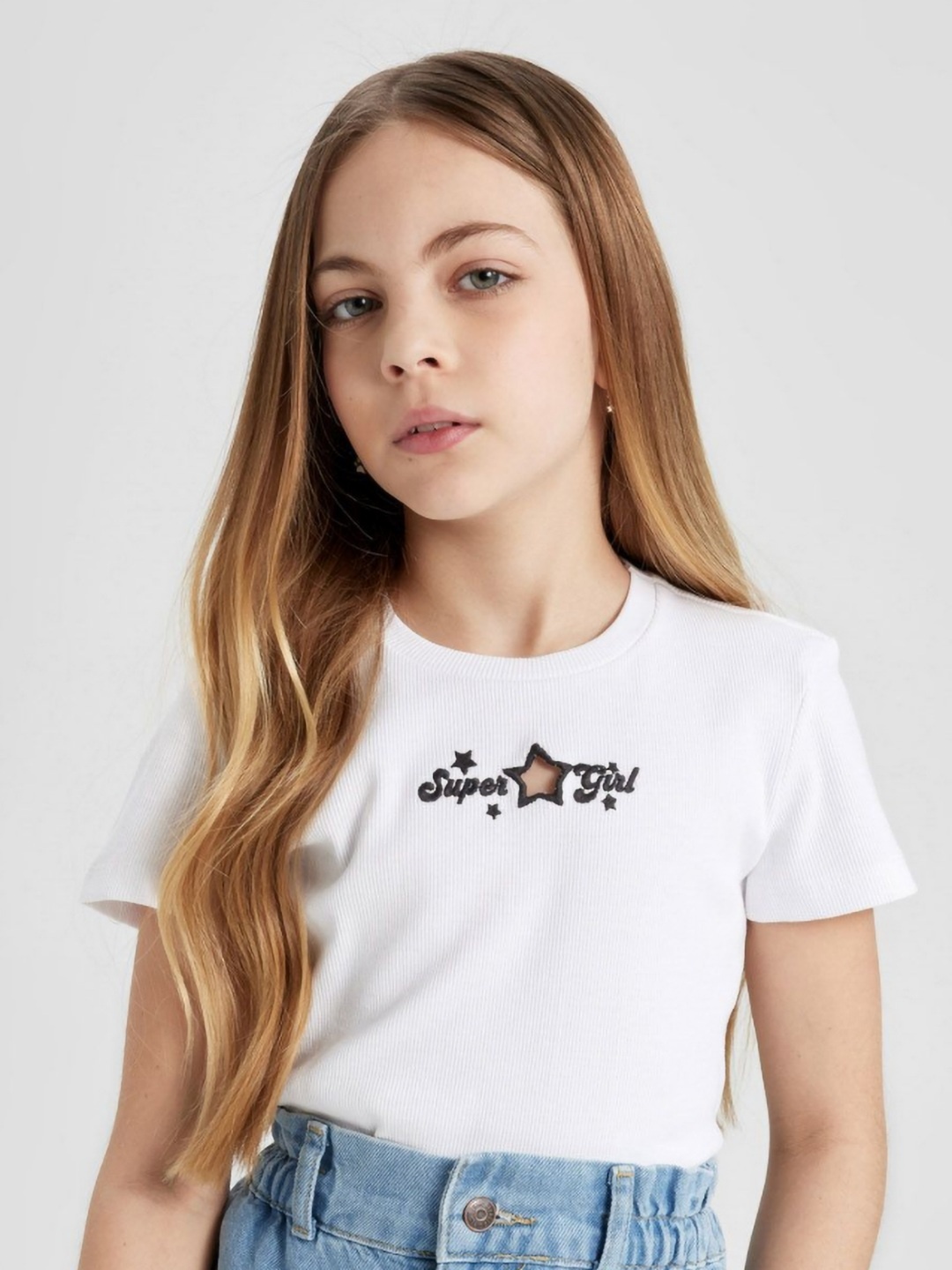 

DeFacto Girls Typography Printed Raw Edge T-shirt, Na