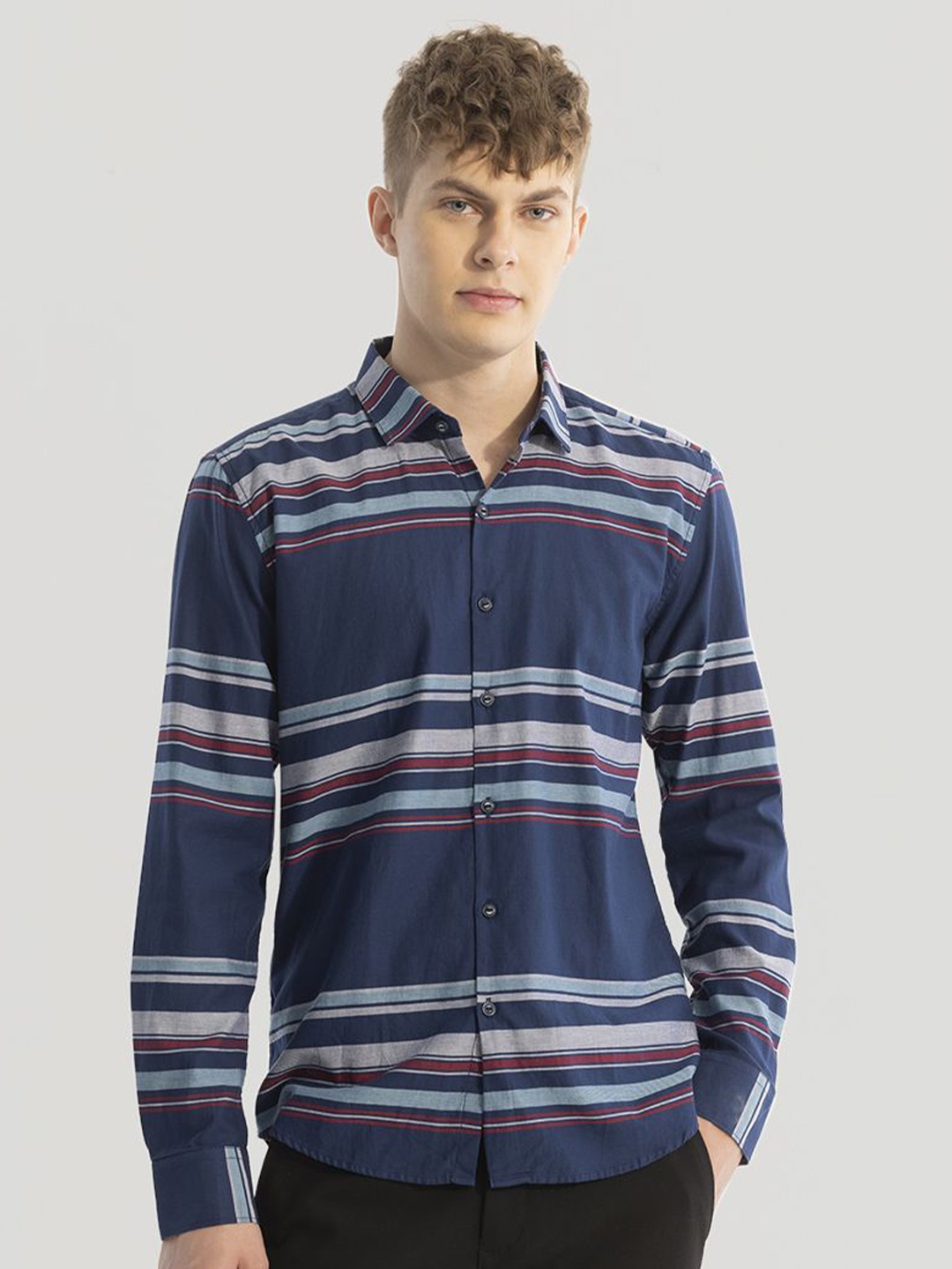 

Snitch Men Smart Spread Collar Horizontal Striped Cotton Slim Fit Casual Shirt, Blue