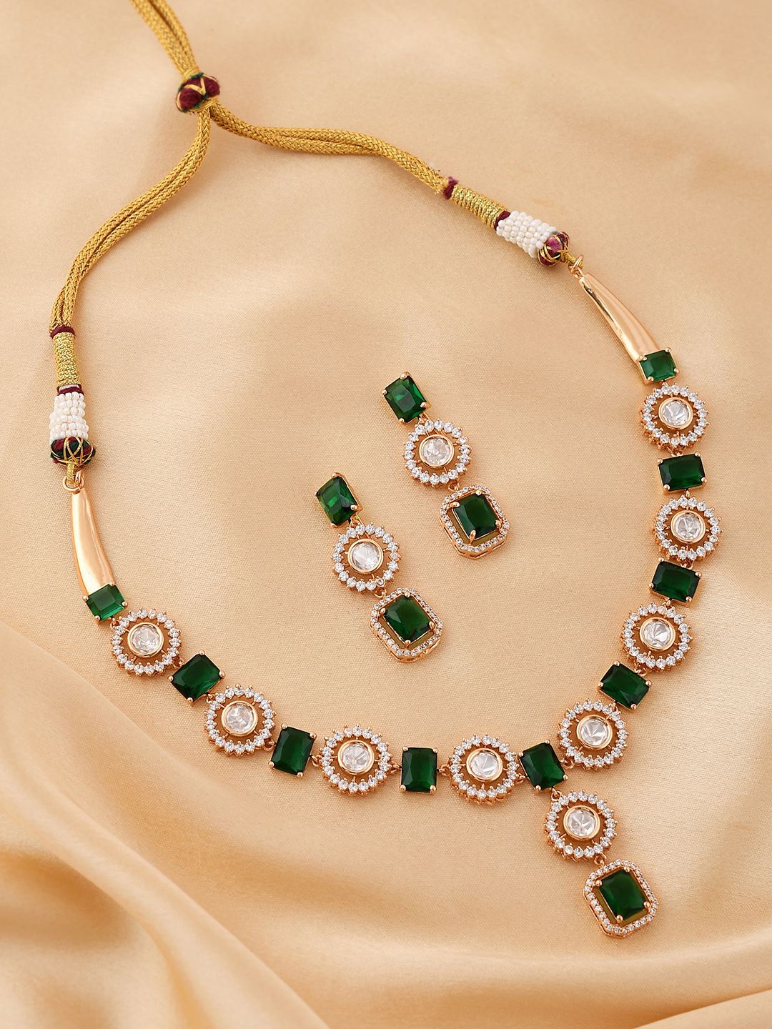 

Voylla Gold-Plated Opulance Radiant Emerald Kundan-Studded Jewellery Set